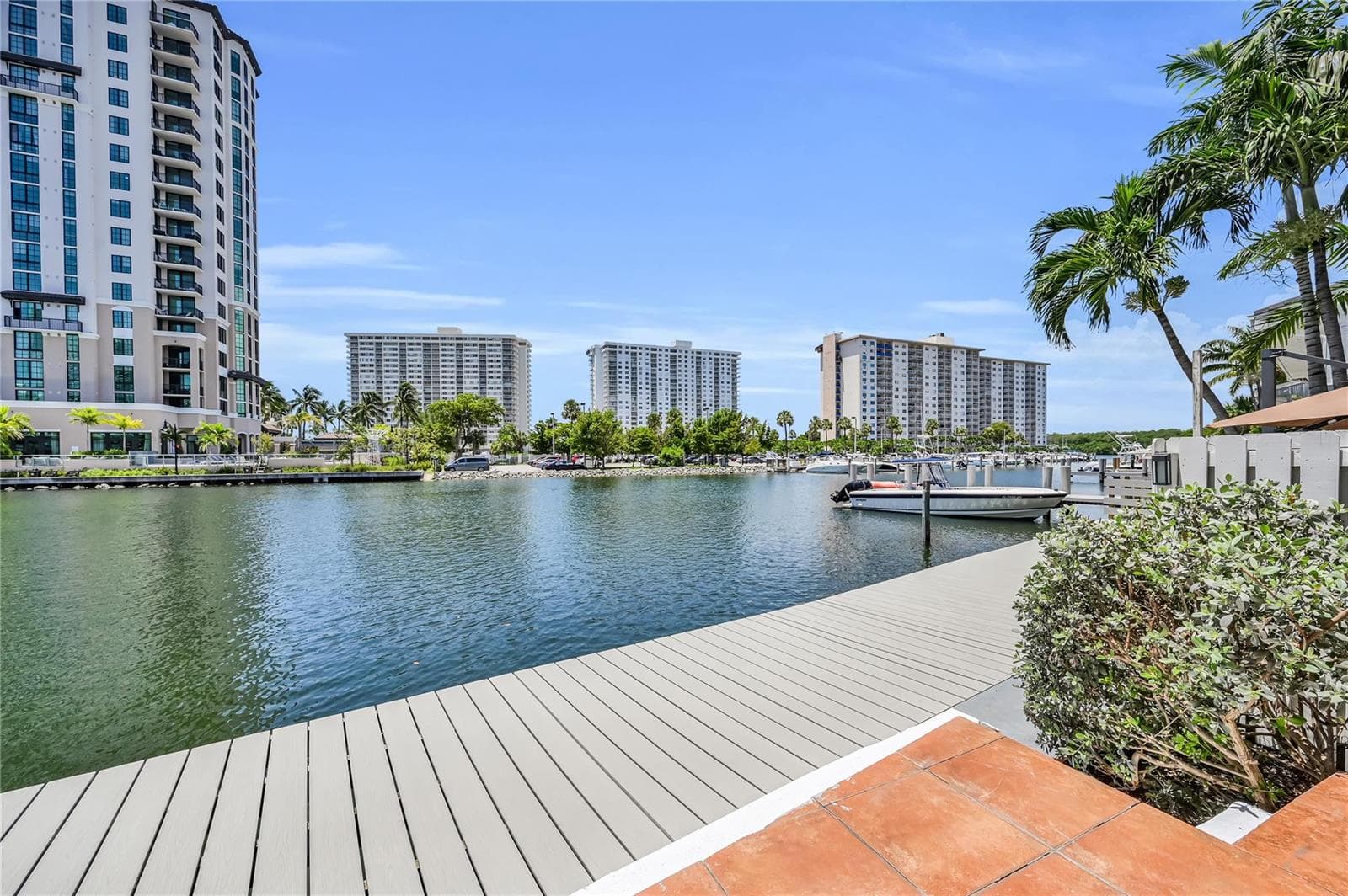 314 Poinciana Drive 806 photo 21