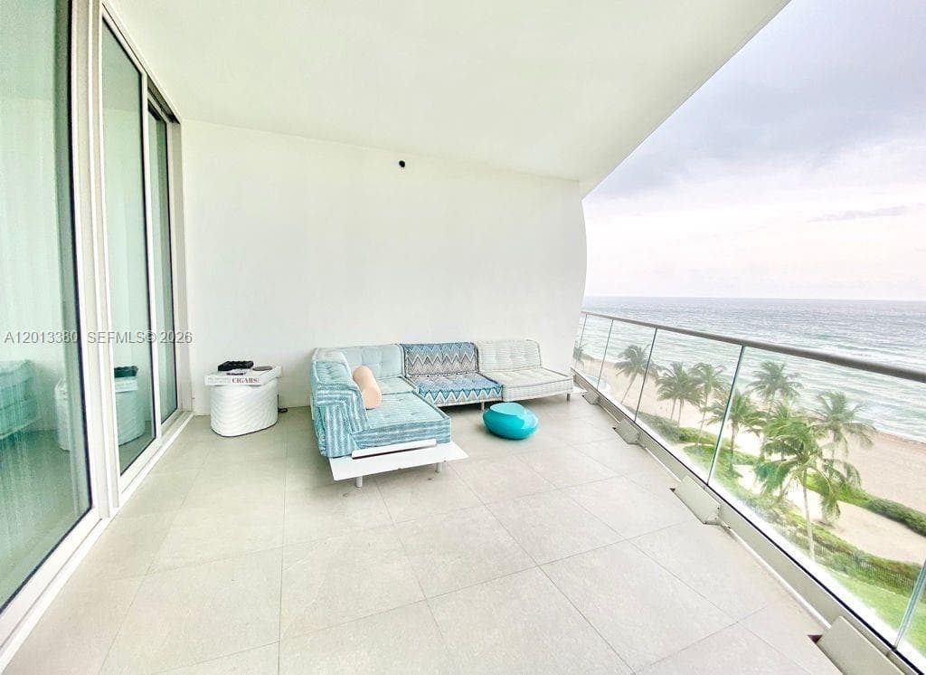 16901 Collins Ave 701 photo 17