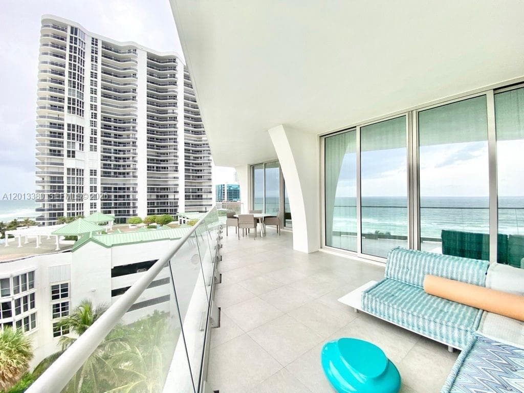 16901 Collins Ave 701 photo 16