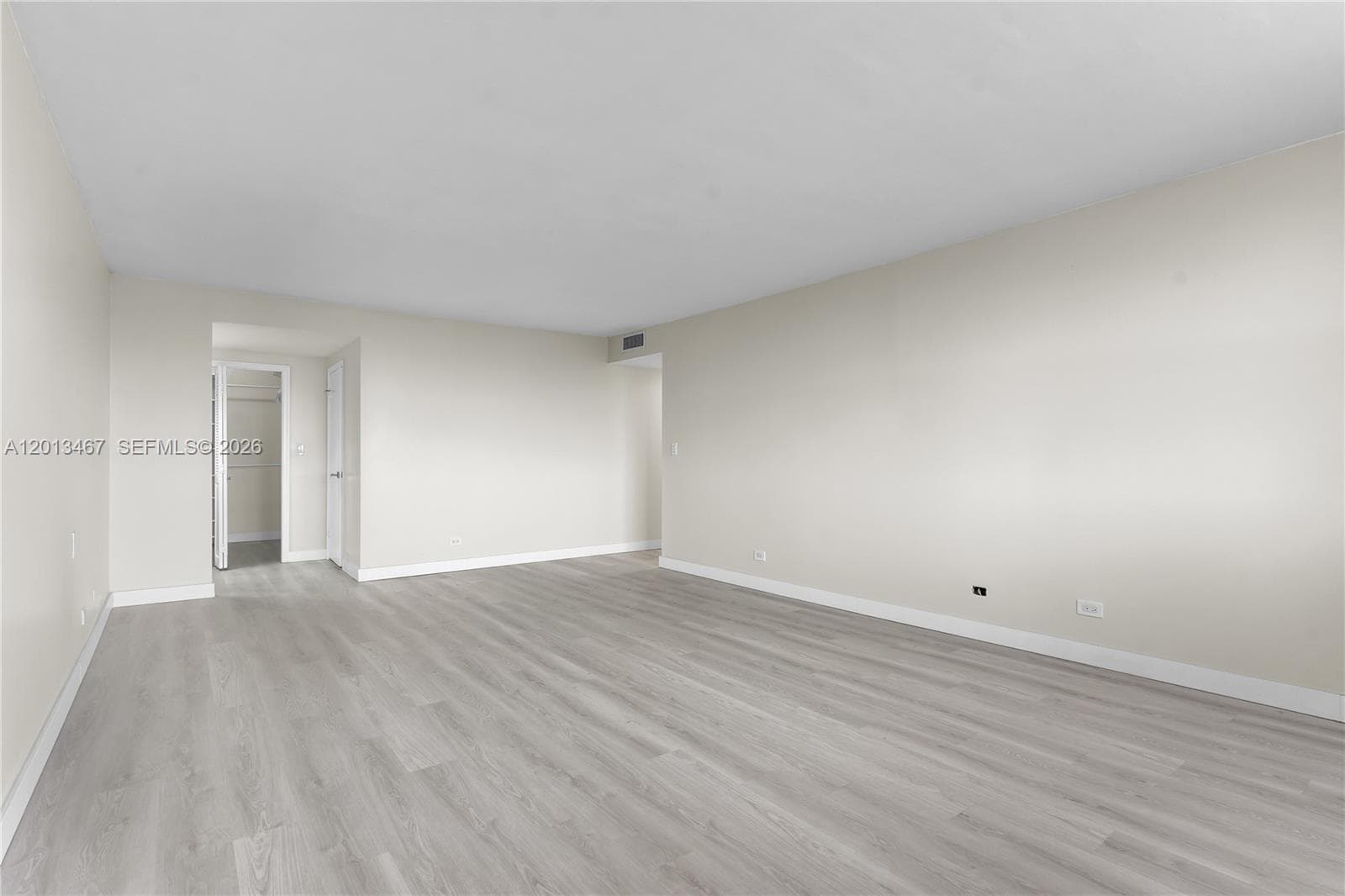 1800 114th St 601 photo 6