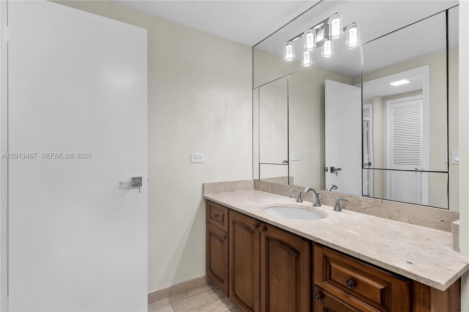 1800 114th St 601 photo 7