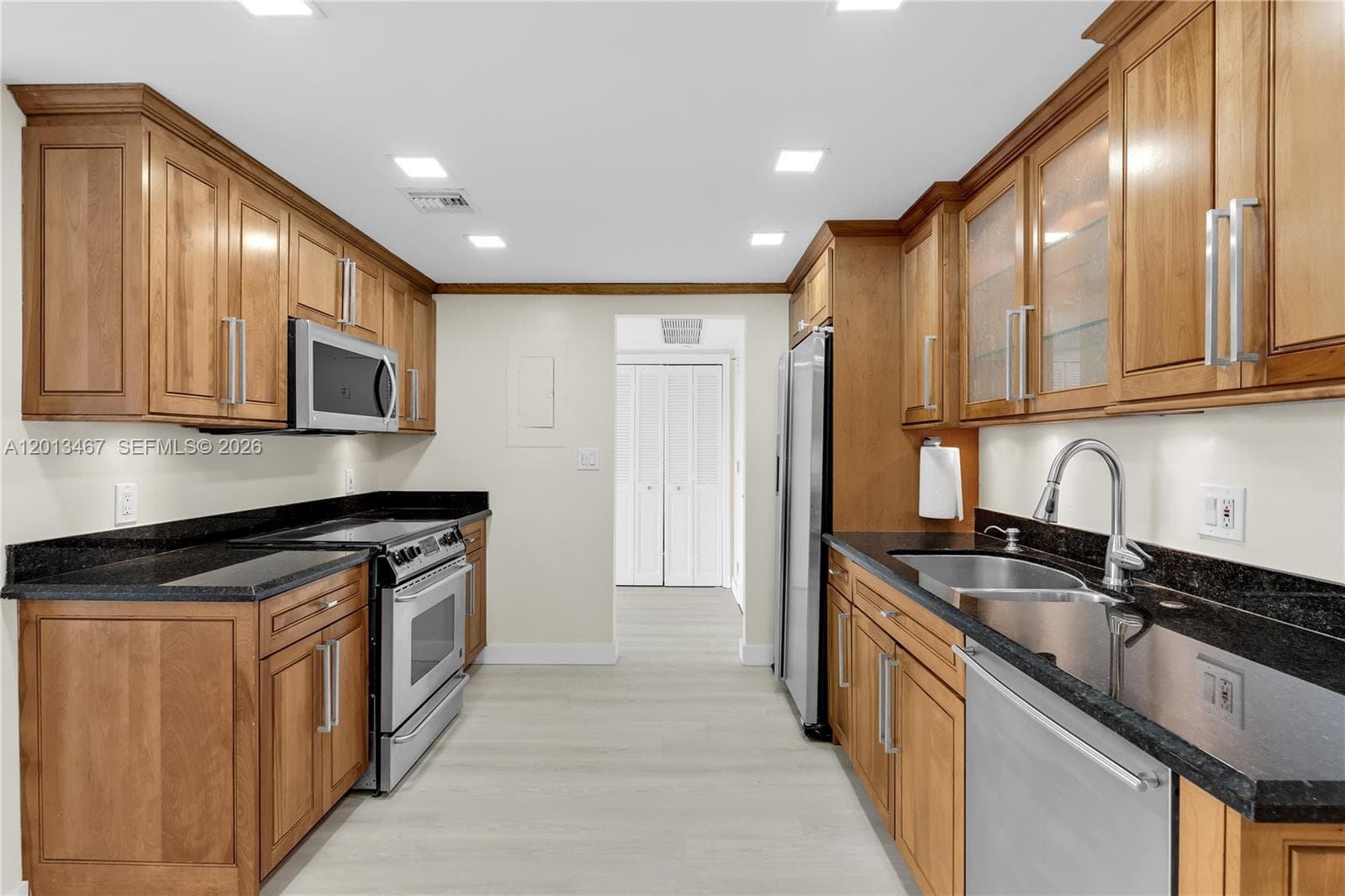 1800 114th St 601 photo 18