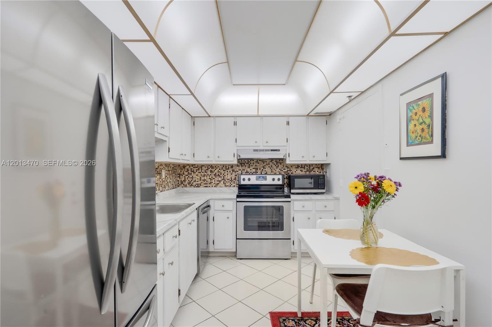 9511 Collins Ave 906 photo 4