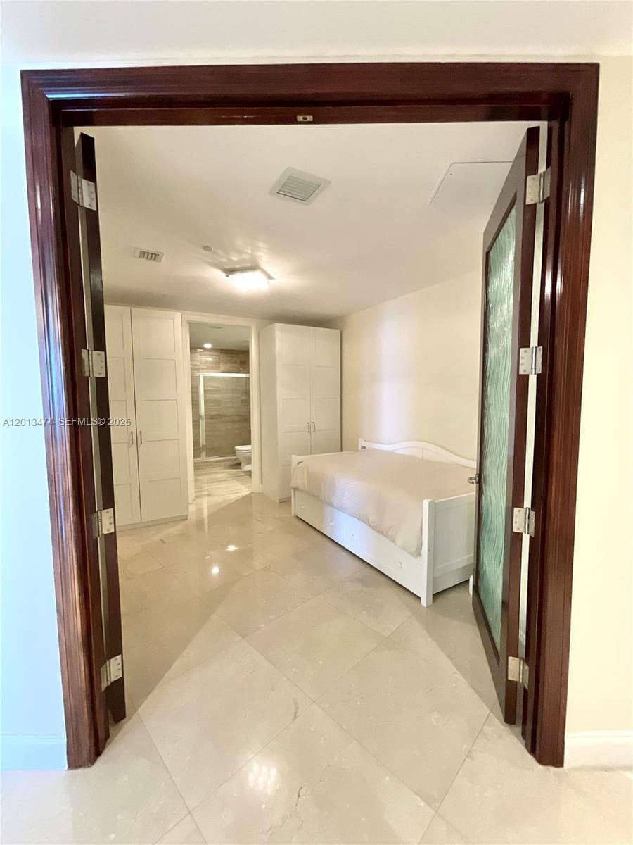 16001 Collins Ave 703 photo 12
