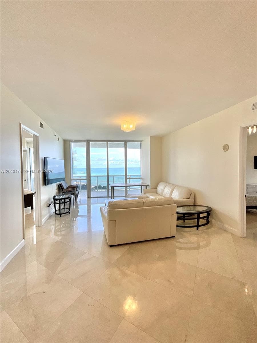 16001 Collins Ave 703 photo 9