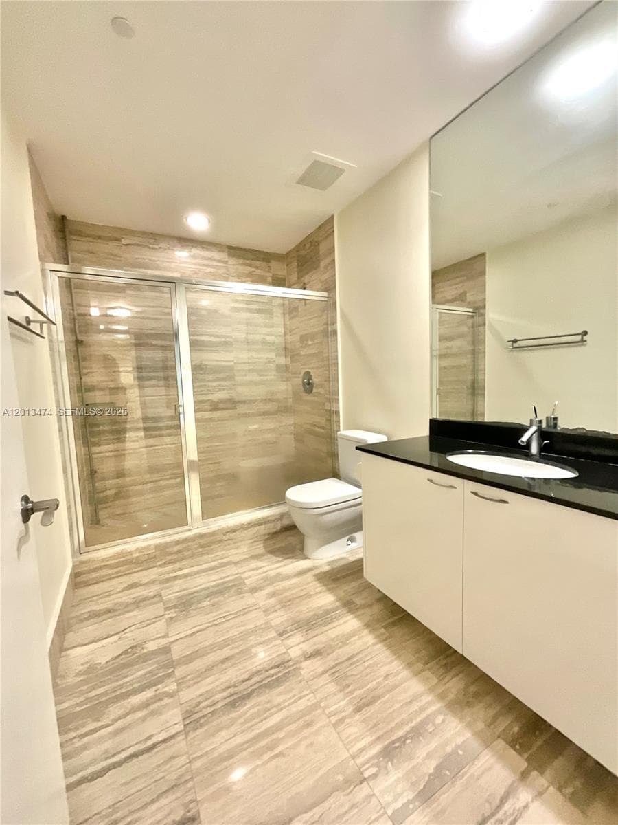 16001 Collins Ave 703 photo 14