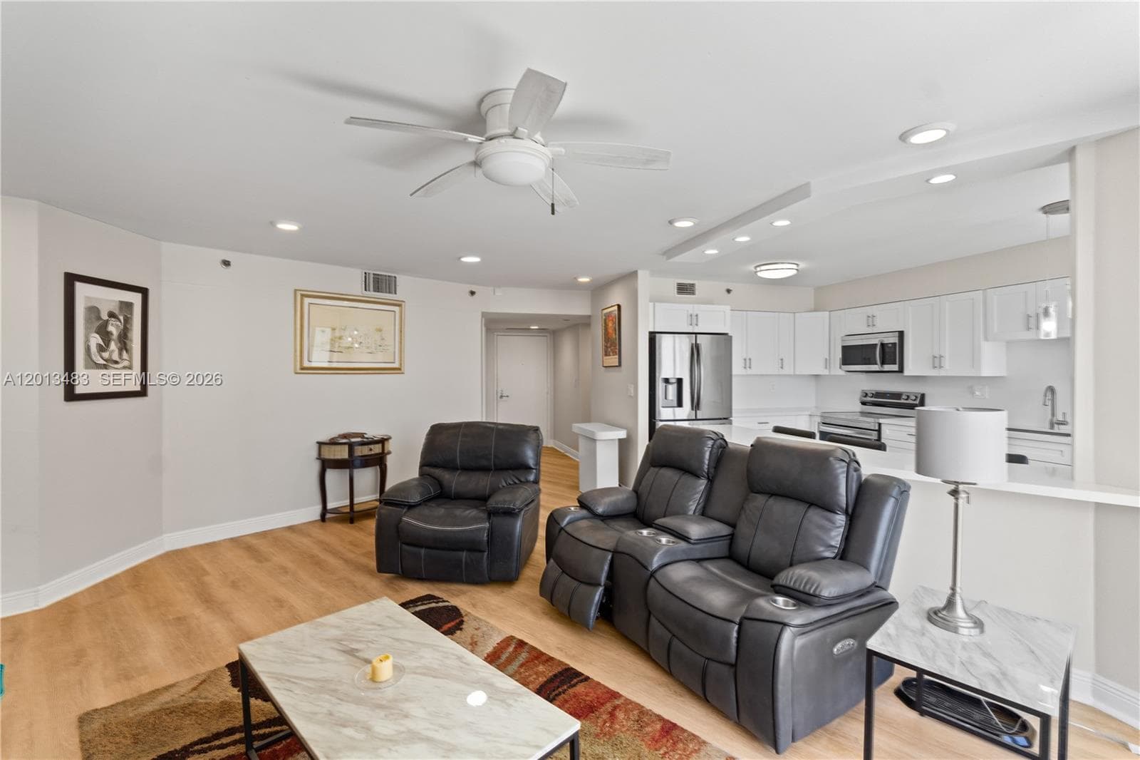 3600 Mystic Pointe Dr 1616 photo 10