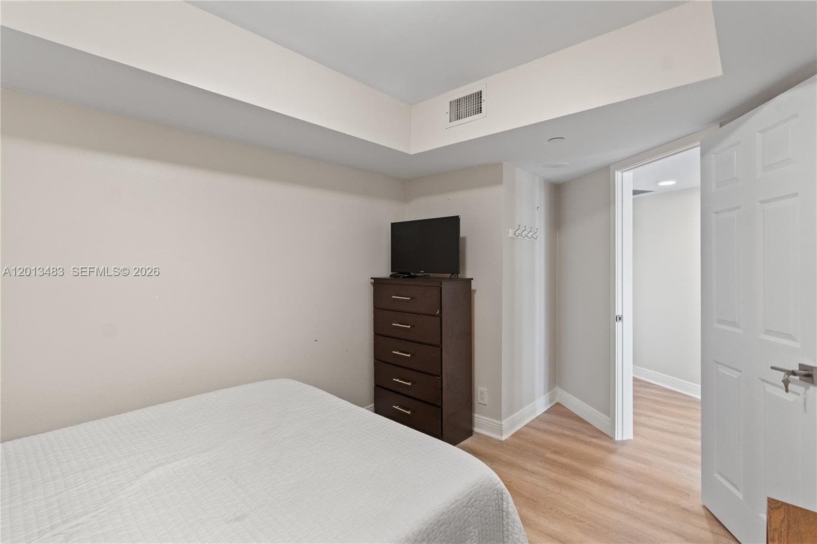 3600 Mystic Pointe Dr 1616 photo 19