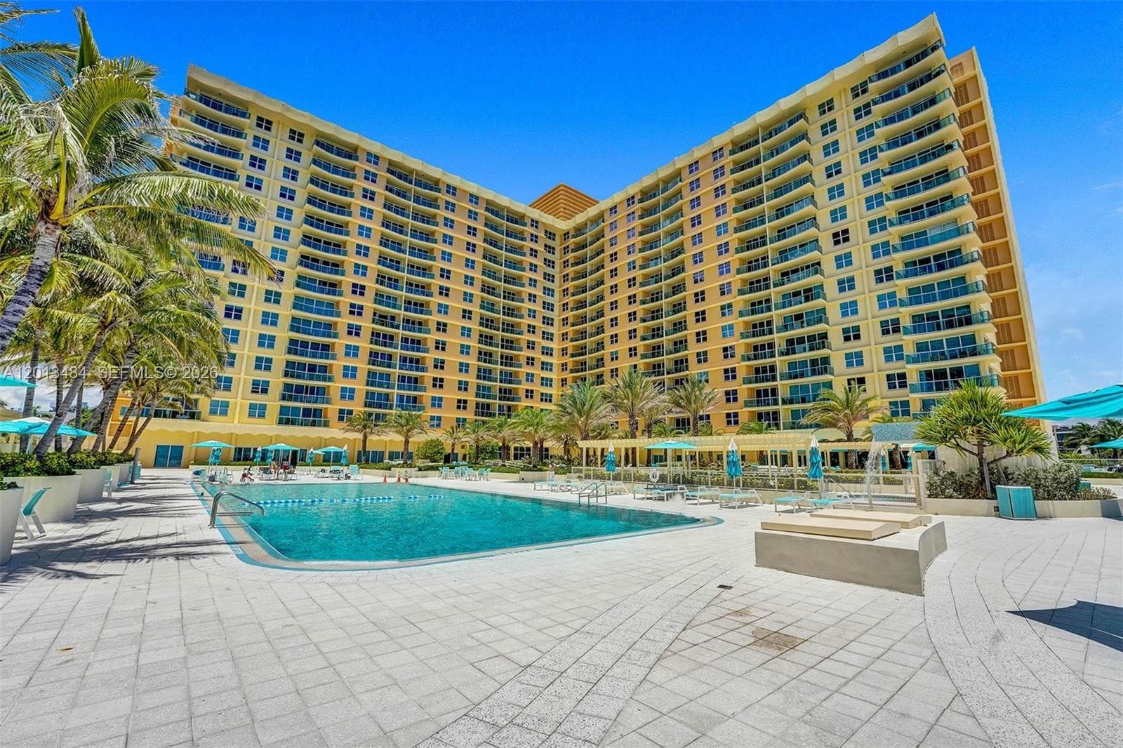 2501 Ocean Dr 1027 photo 13