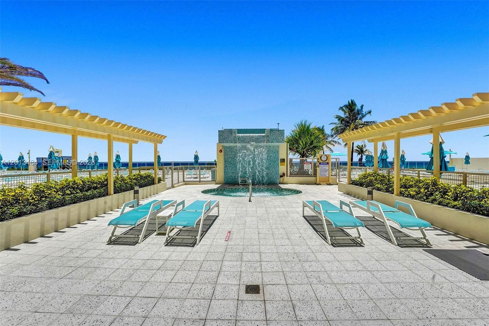 2501 Ocean Dr 1027 photo 20