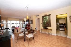 300 Bayview Dr 1409 photo 13