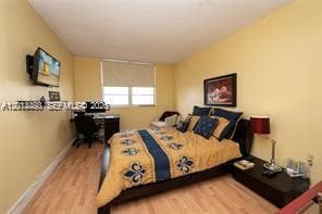 300 Bayview Dr 1409 photo 9