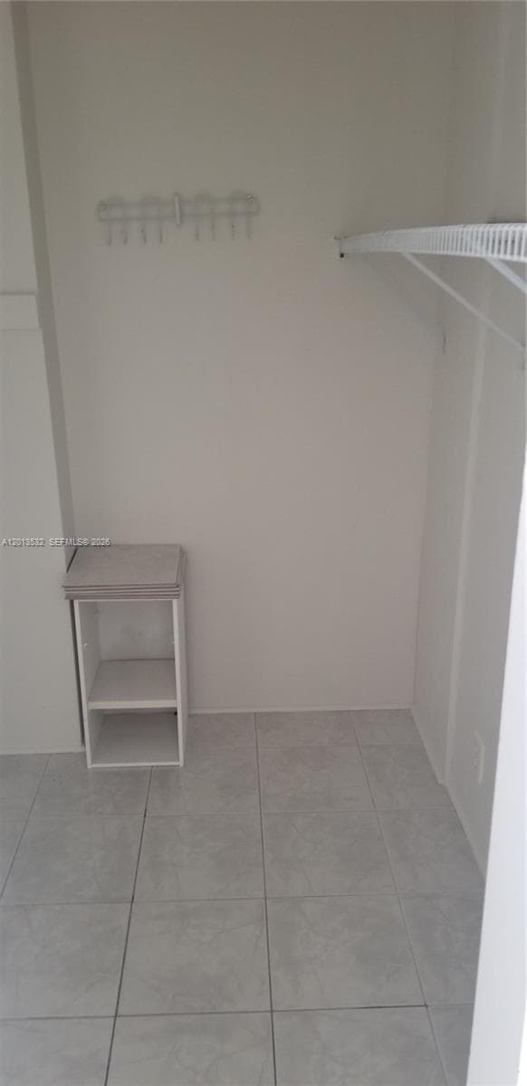 1901 Brickell Ave B906 photo 8