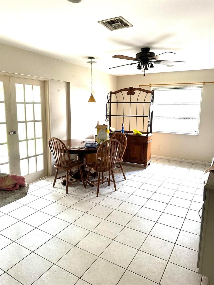 234 Sandpiper Avenue photo 2