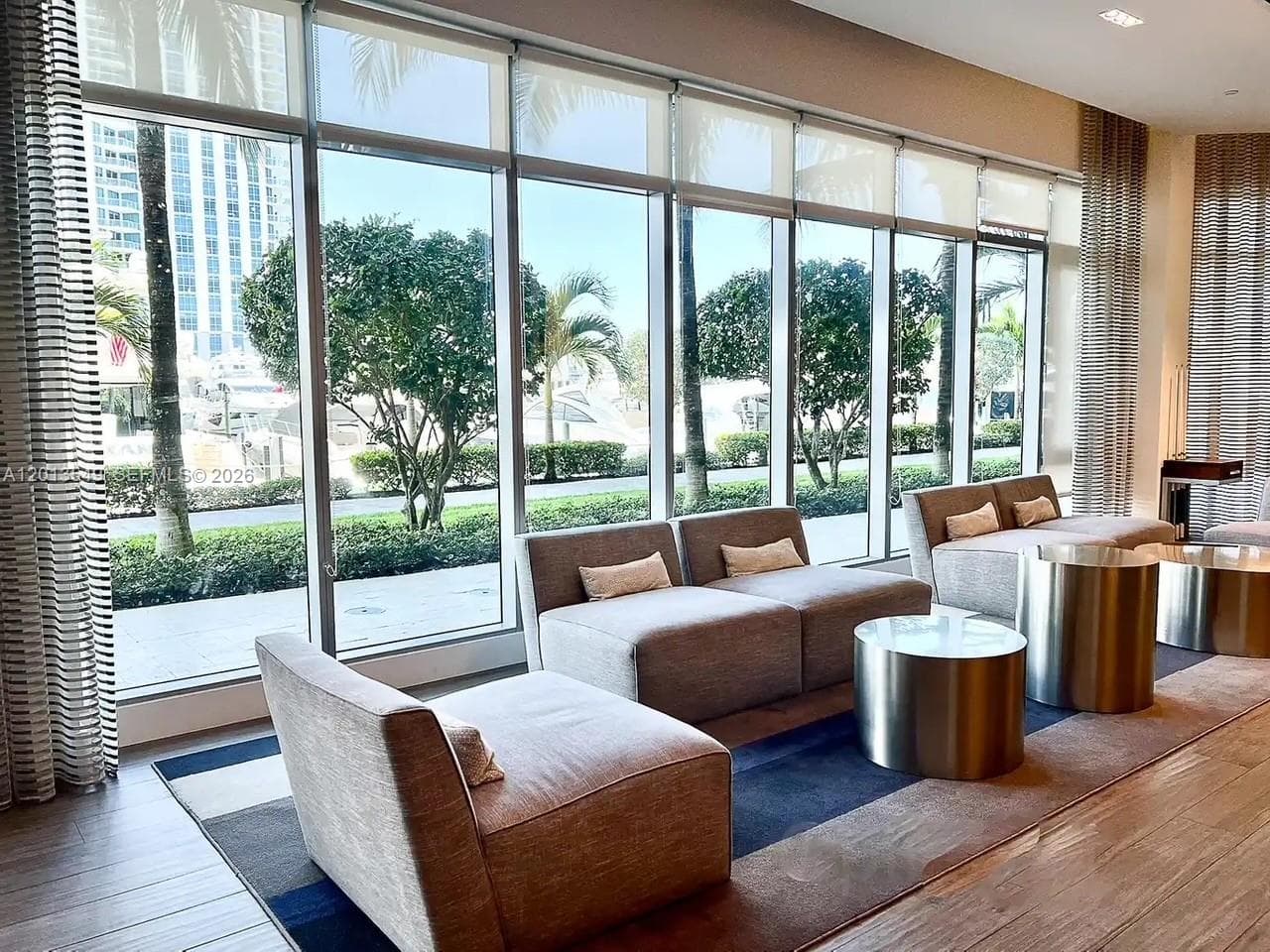 17111 Biscayne Blvd 1610 photo 9