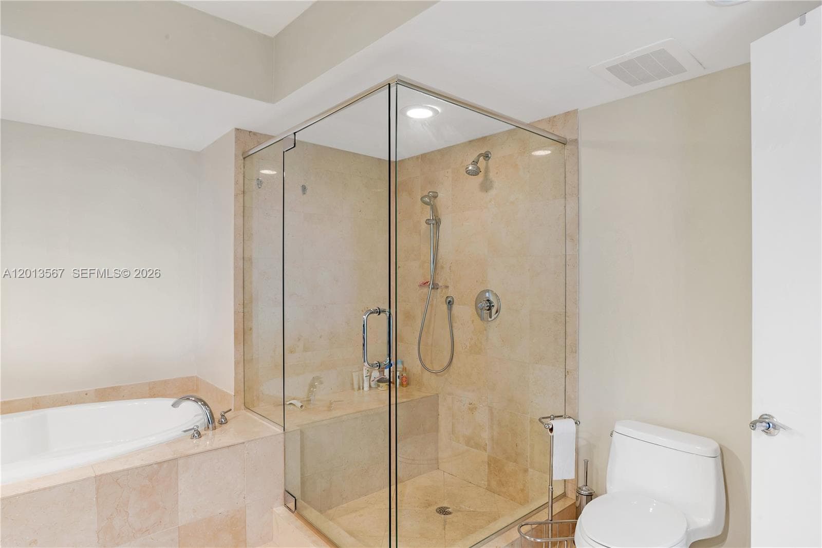 1850 Ocean Dr 1410 photo 22