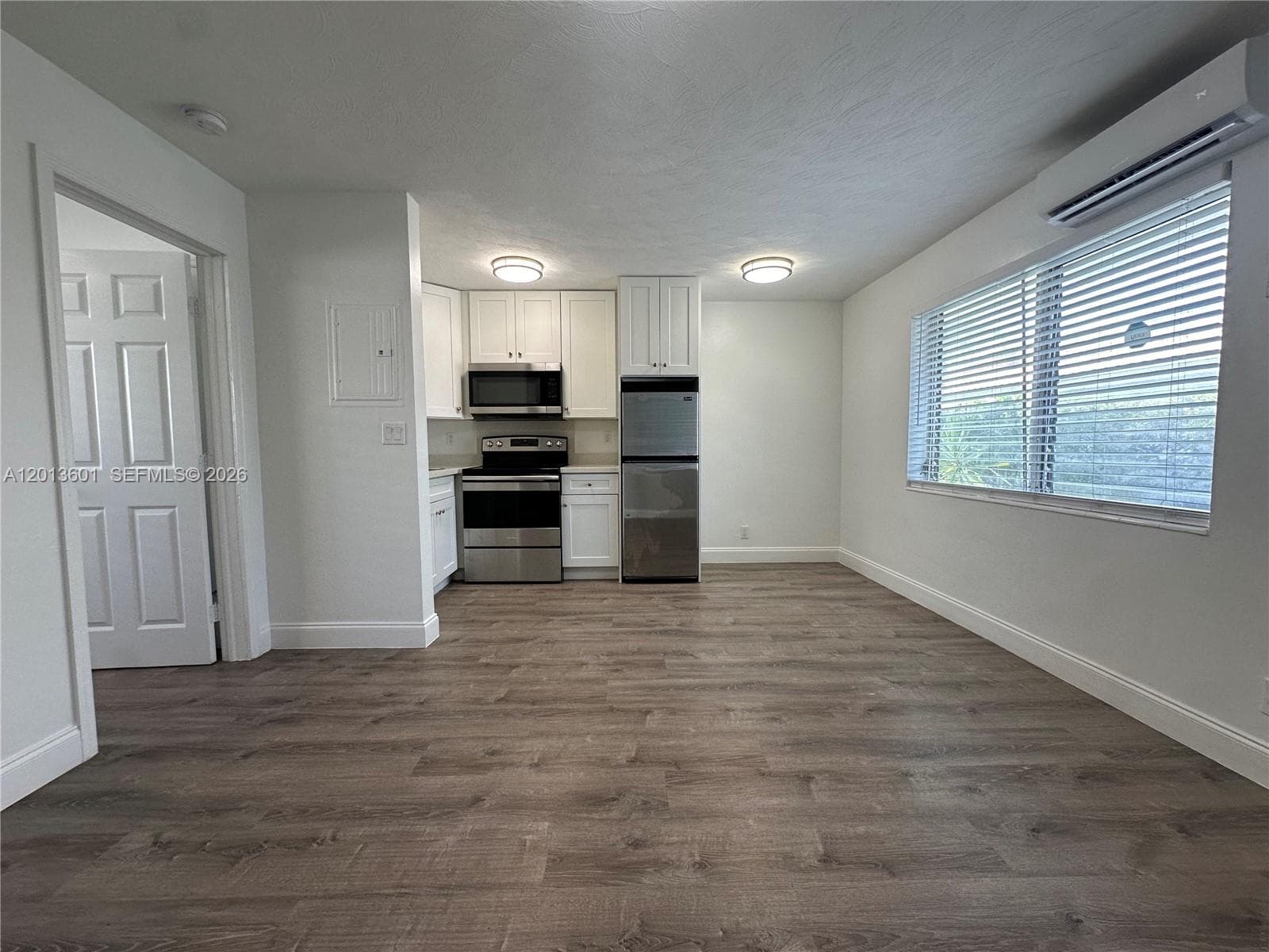 4246 Seagrape Dr 1 photo 6