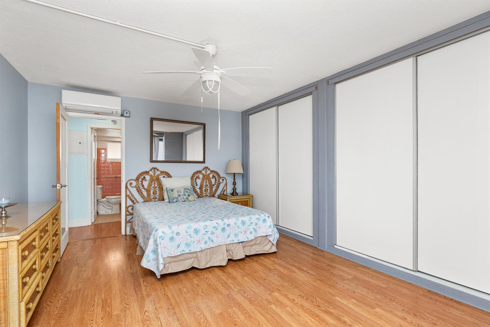 401 N Riverside Drive 406 photo 14