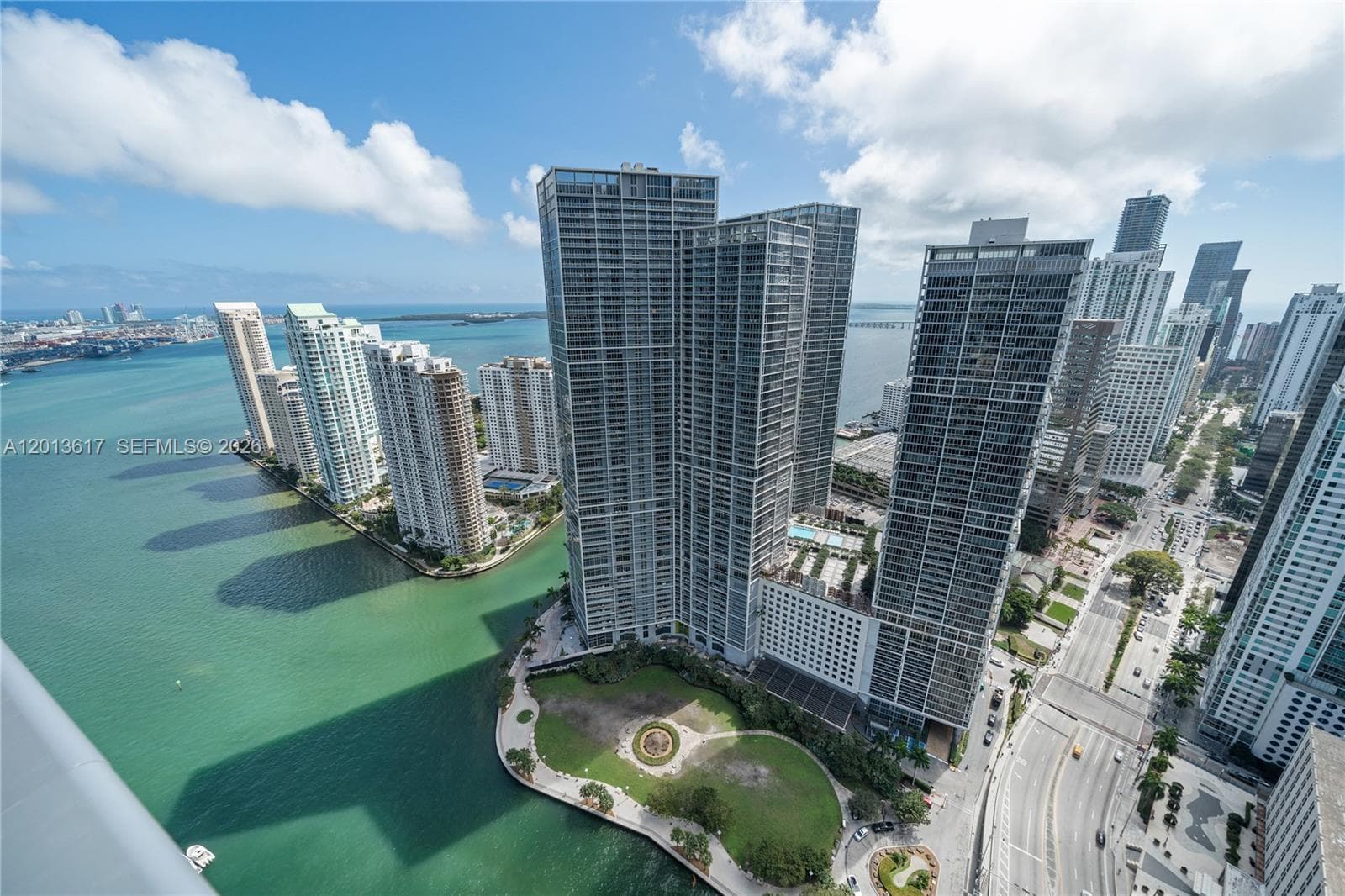 200 Biscayne Boulevard Way 4902 photo 1