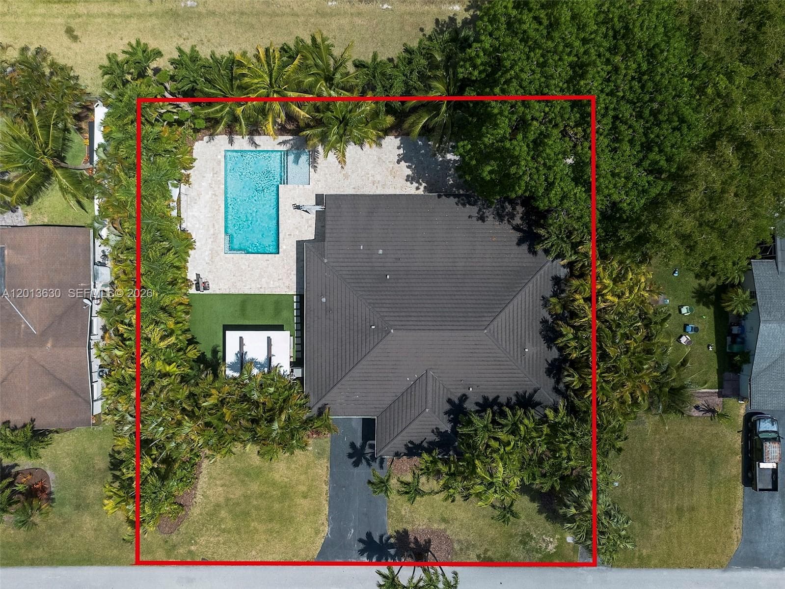 8745 SW 182nd Ter photo 3