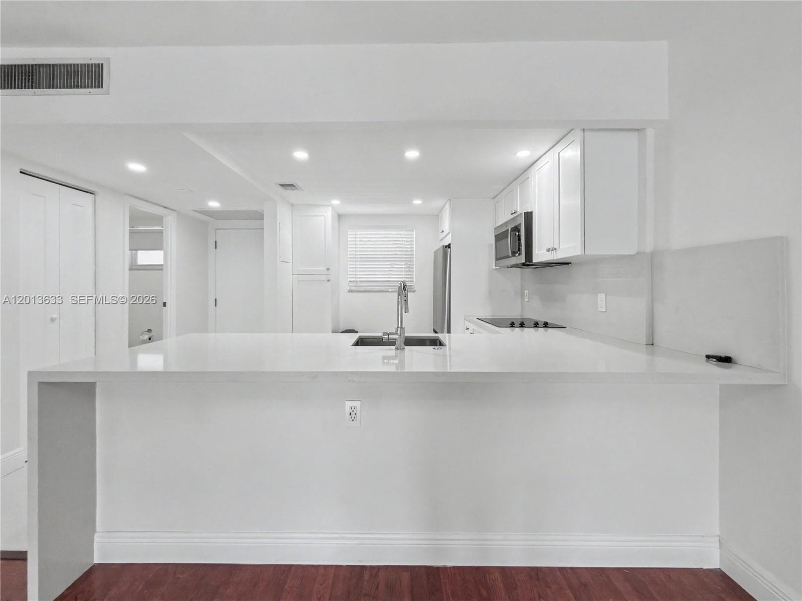 100 Edgewater Dr 204 photo 8