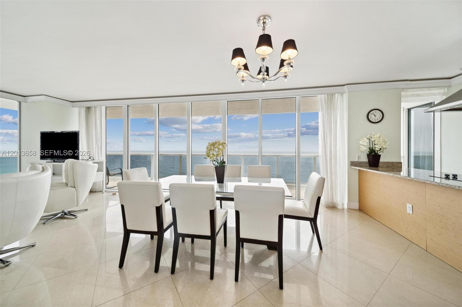 1830 Ocean Dr 1701 photo 3