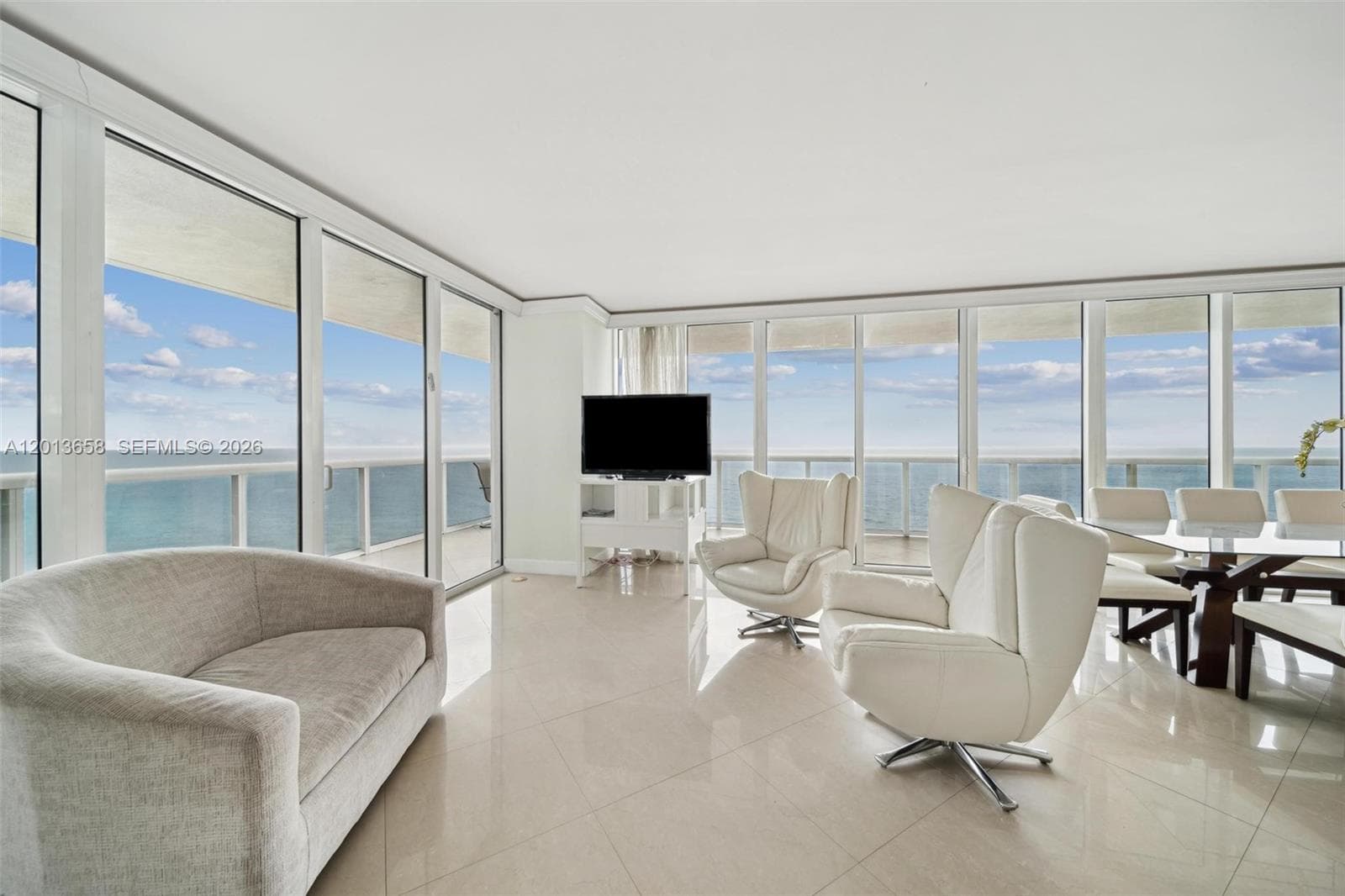 1830 Ocean Dr 1701 photo 5