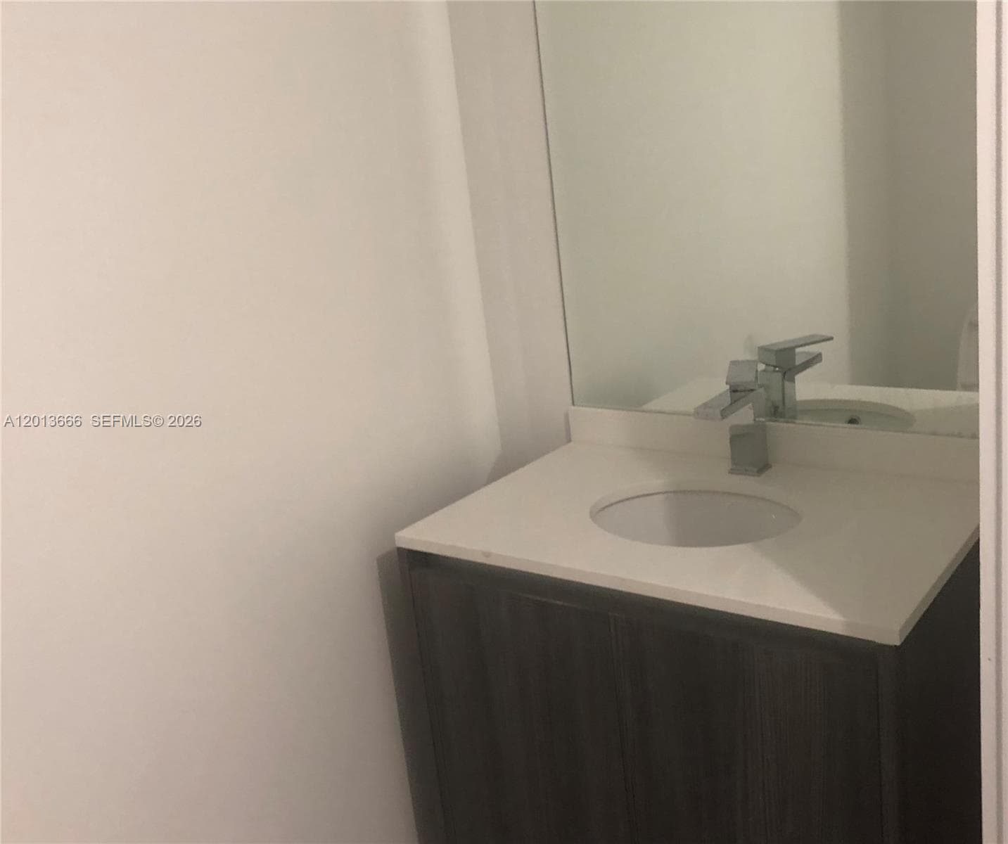 488 18th St 2203 photo 12