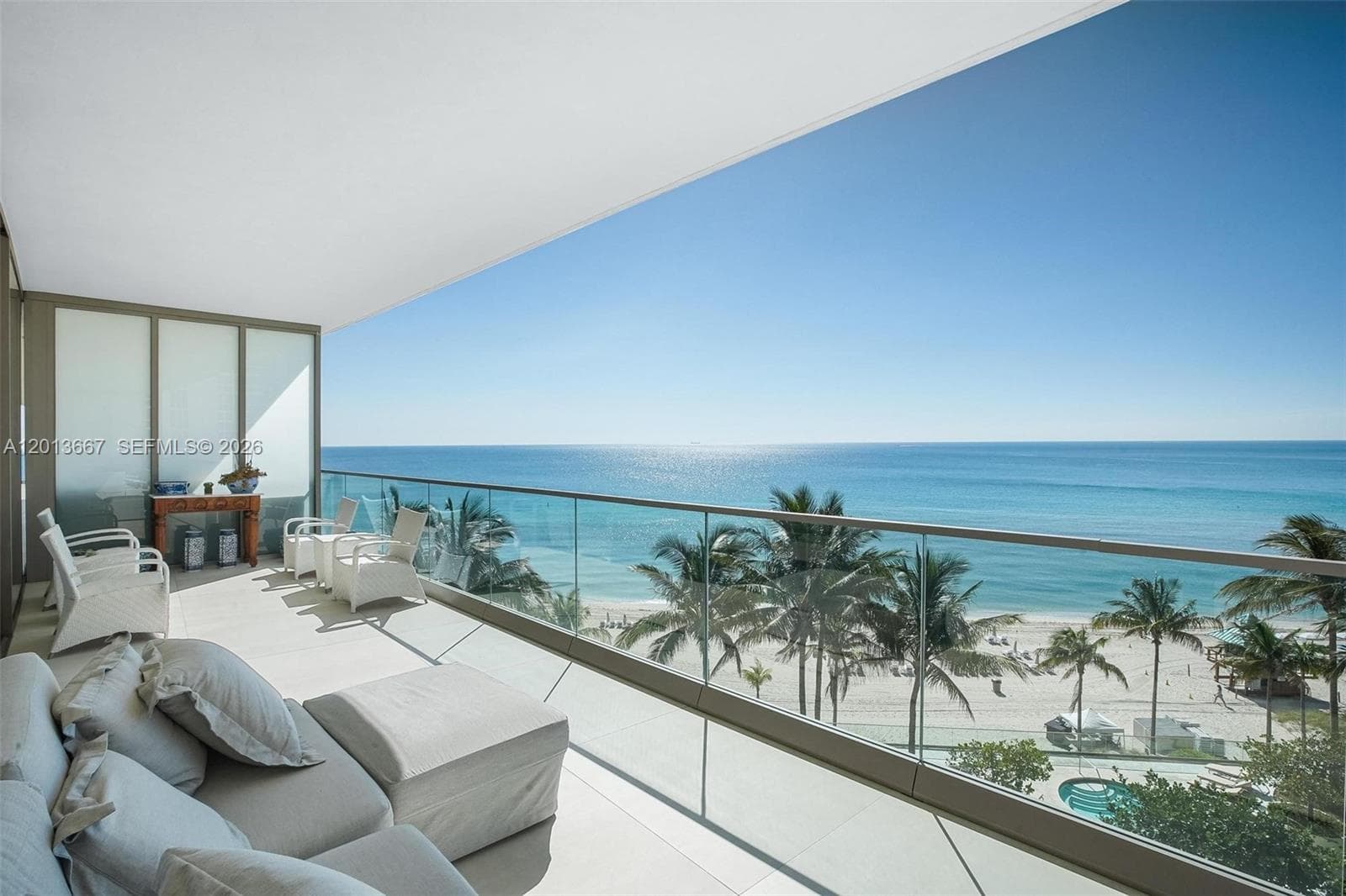 18975 Collins Ave 501 photo 5