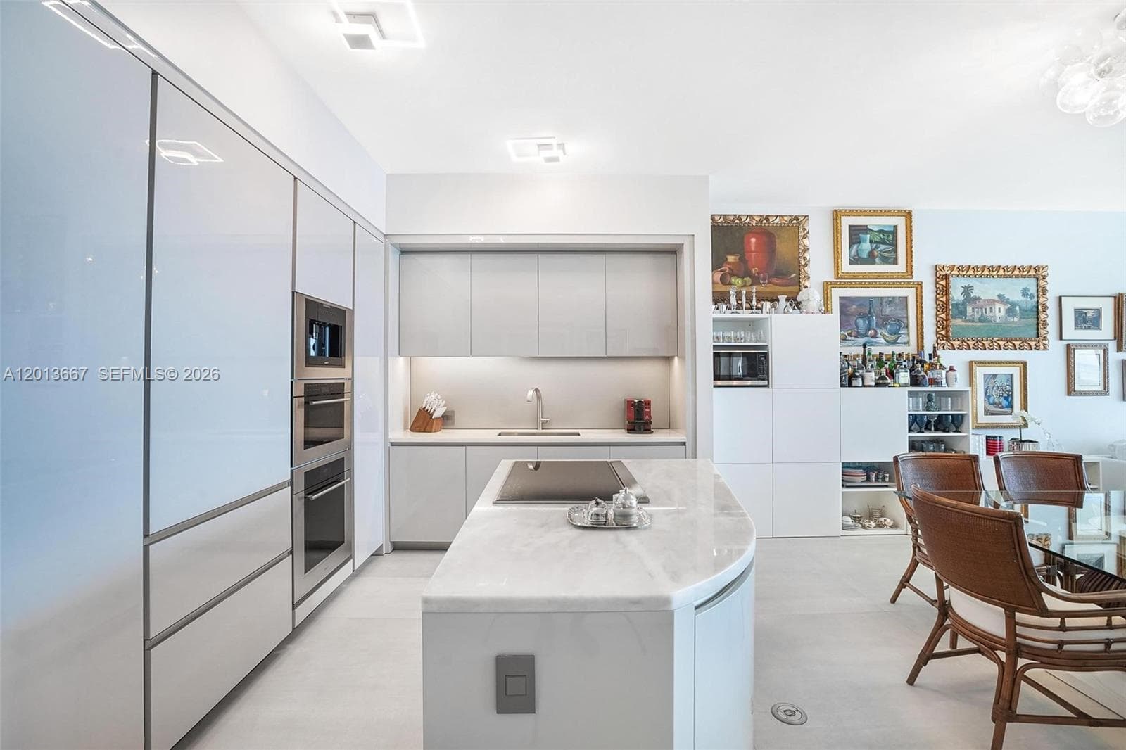 18975 Collins Ave 501 photo 10