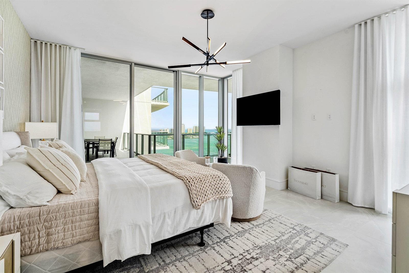 220 Lake Shore Drive 2123 photo 14