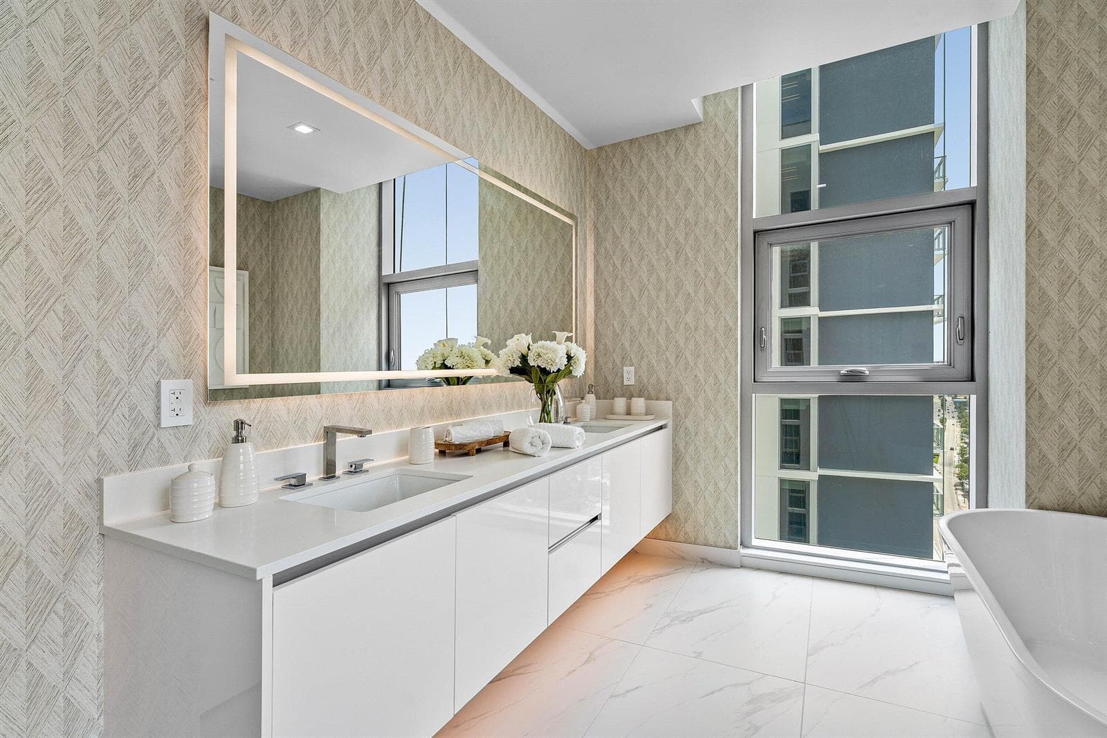 220 Lake Shore Drive 2123 photo 19
