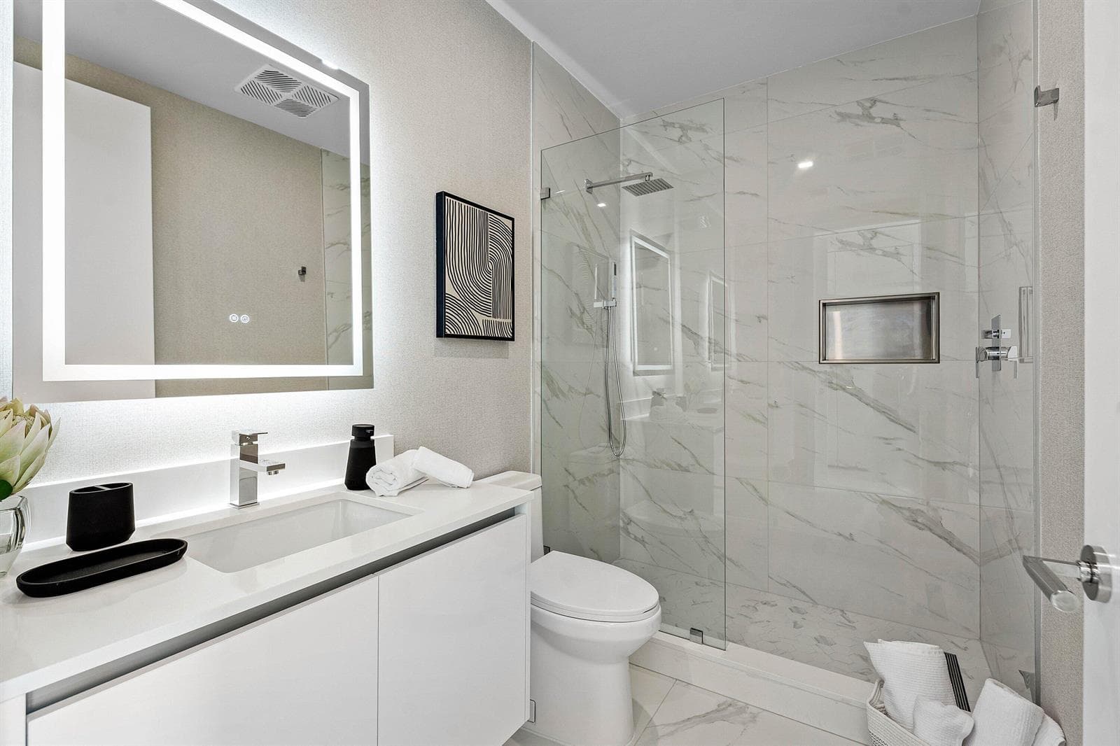 220 Lake Shore Drive 2123 photo 25
