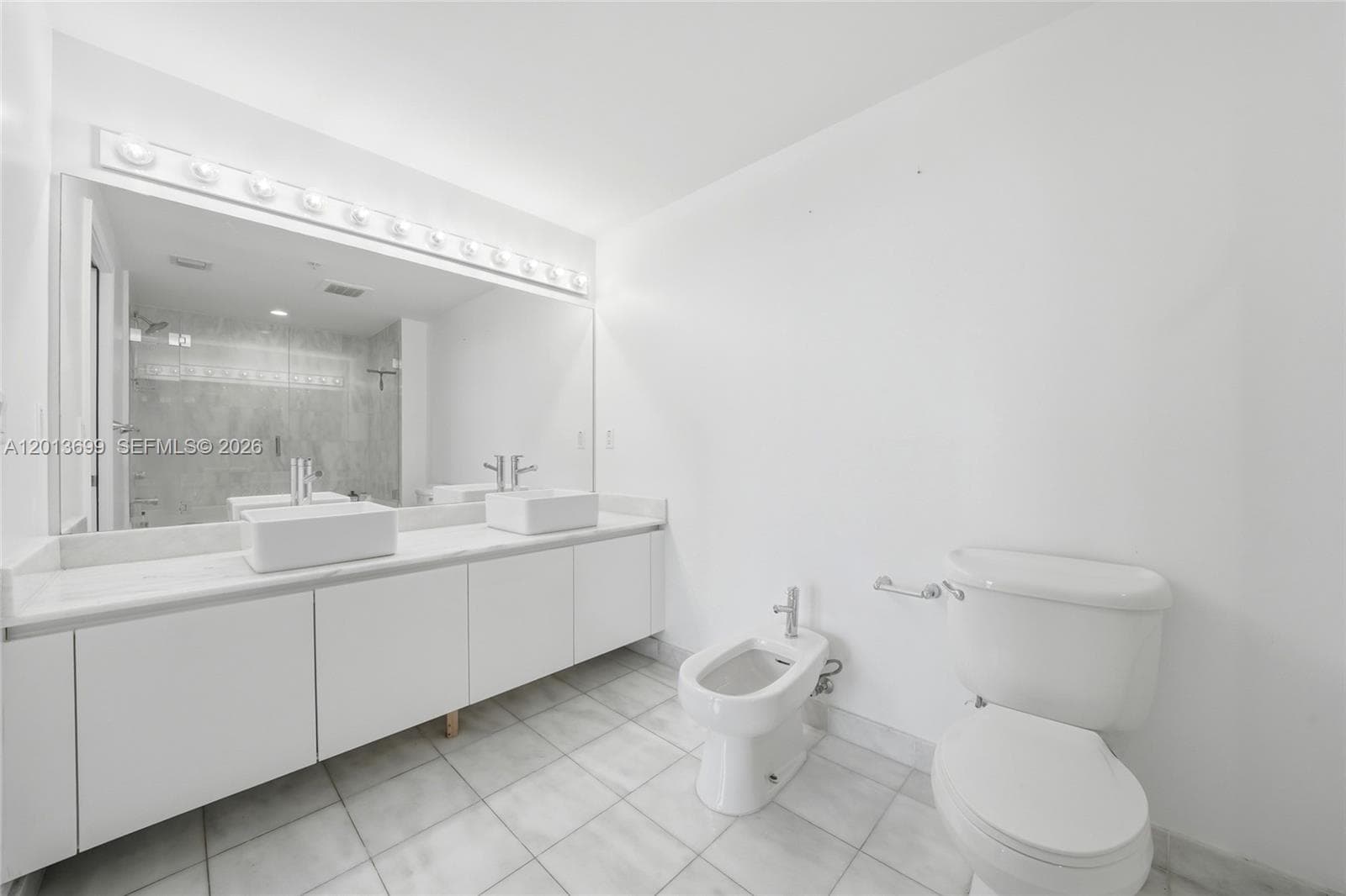 601 36th St 2707 photo 20