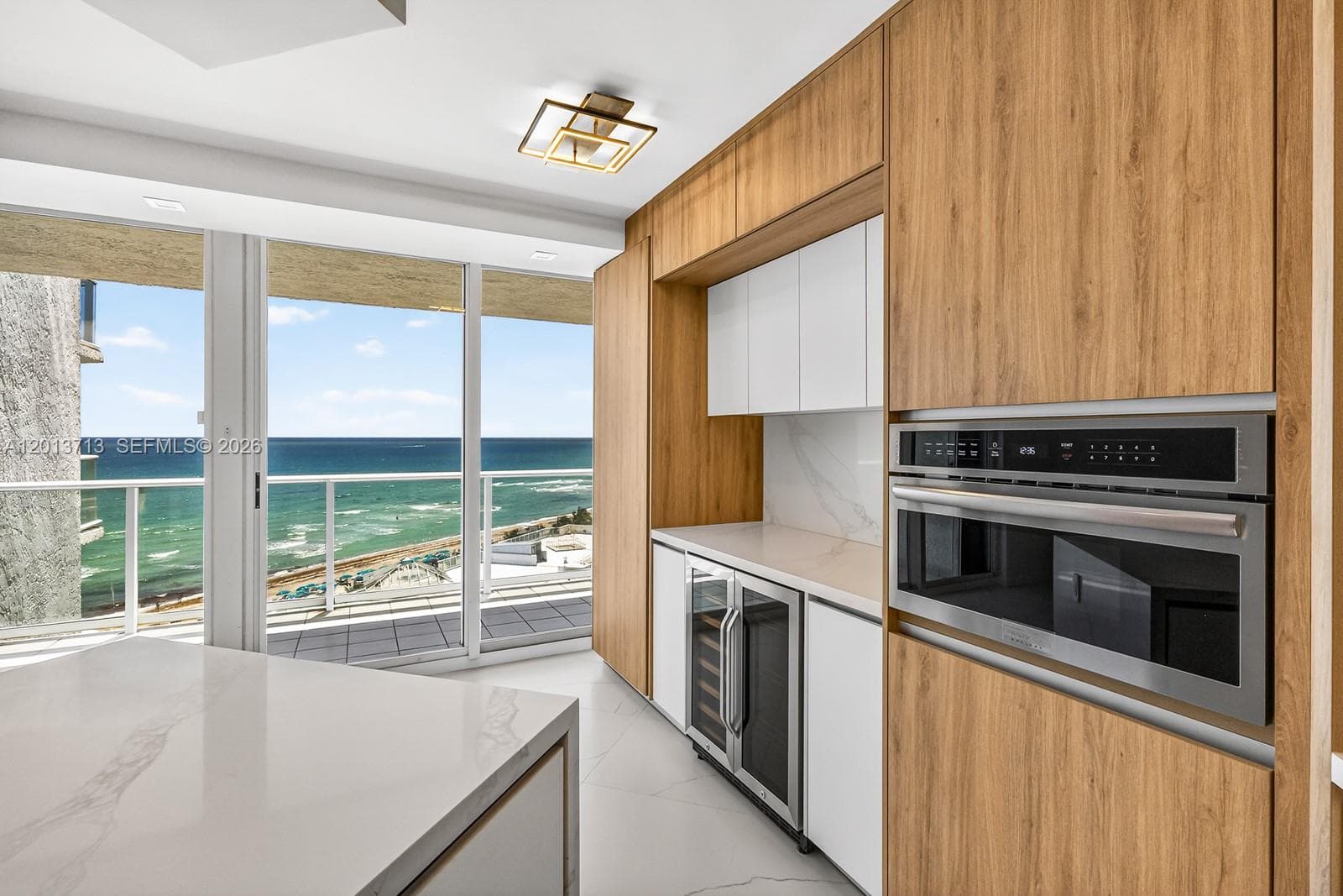16445 Collins Ave 922 photo 3