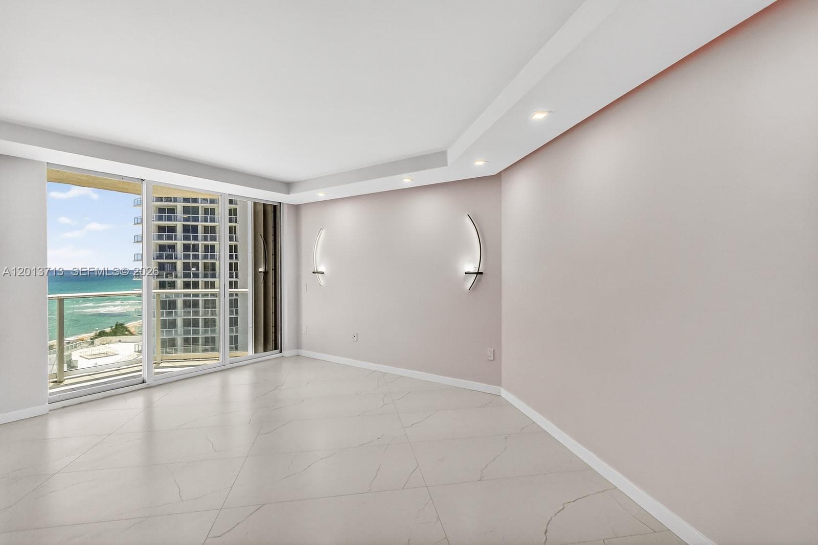 16445 Collins Ave 922 photo 20