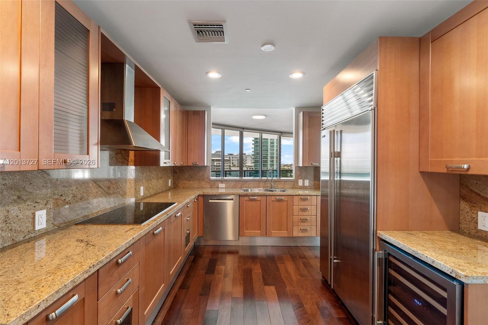 5959 Collins Ave 1101 photo 7