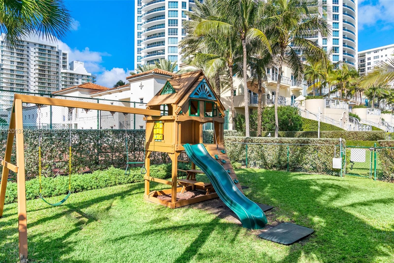 5959 Collins Ave 1101 photo 11