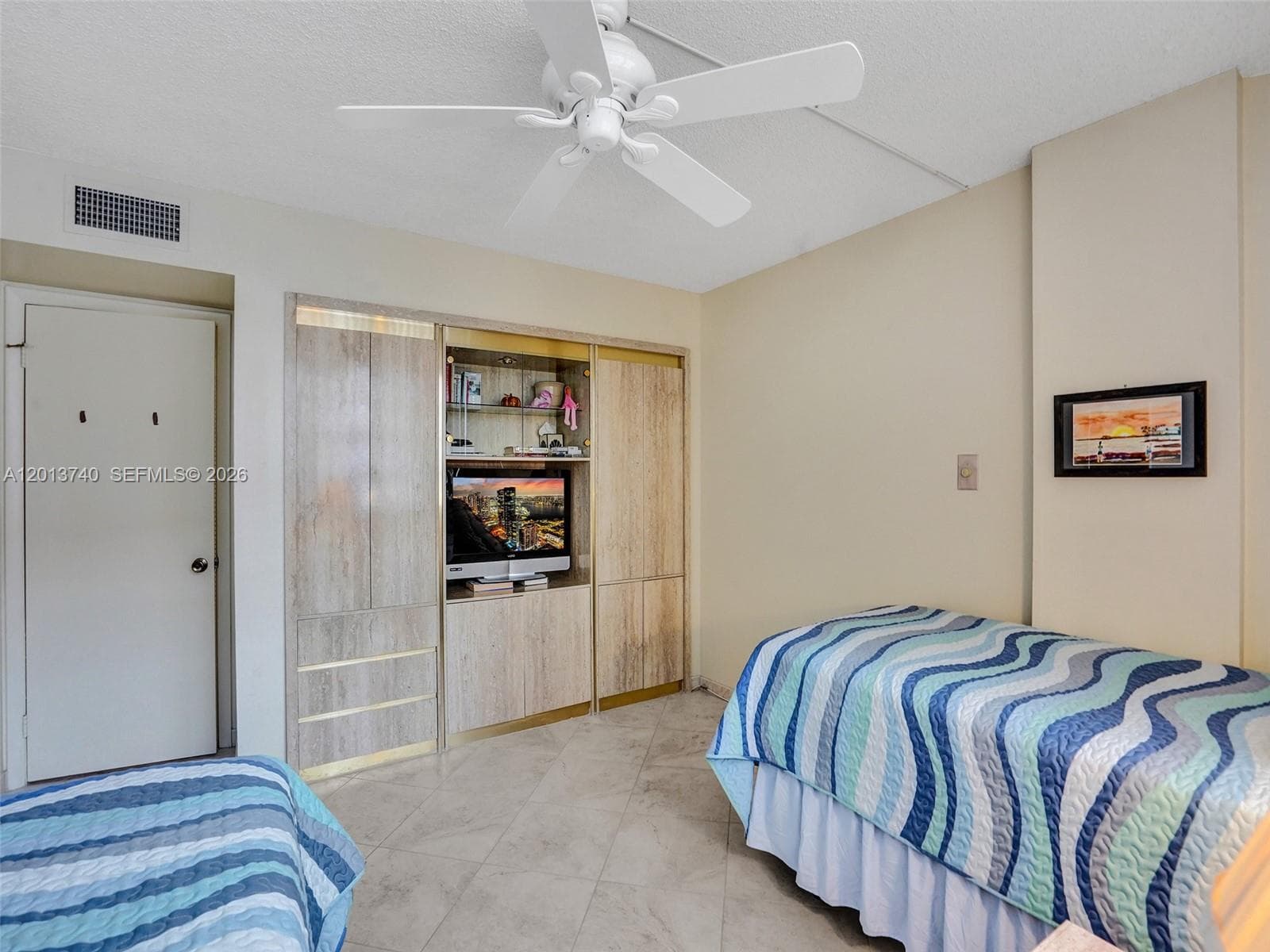 3113 S Ocean Dr 710 photo 17