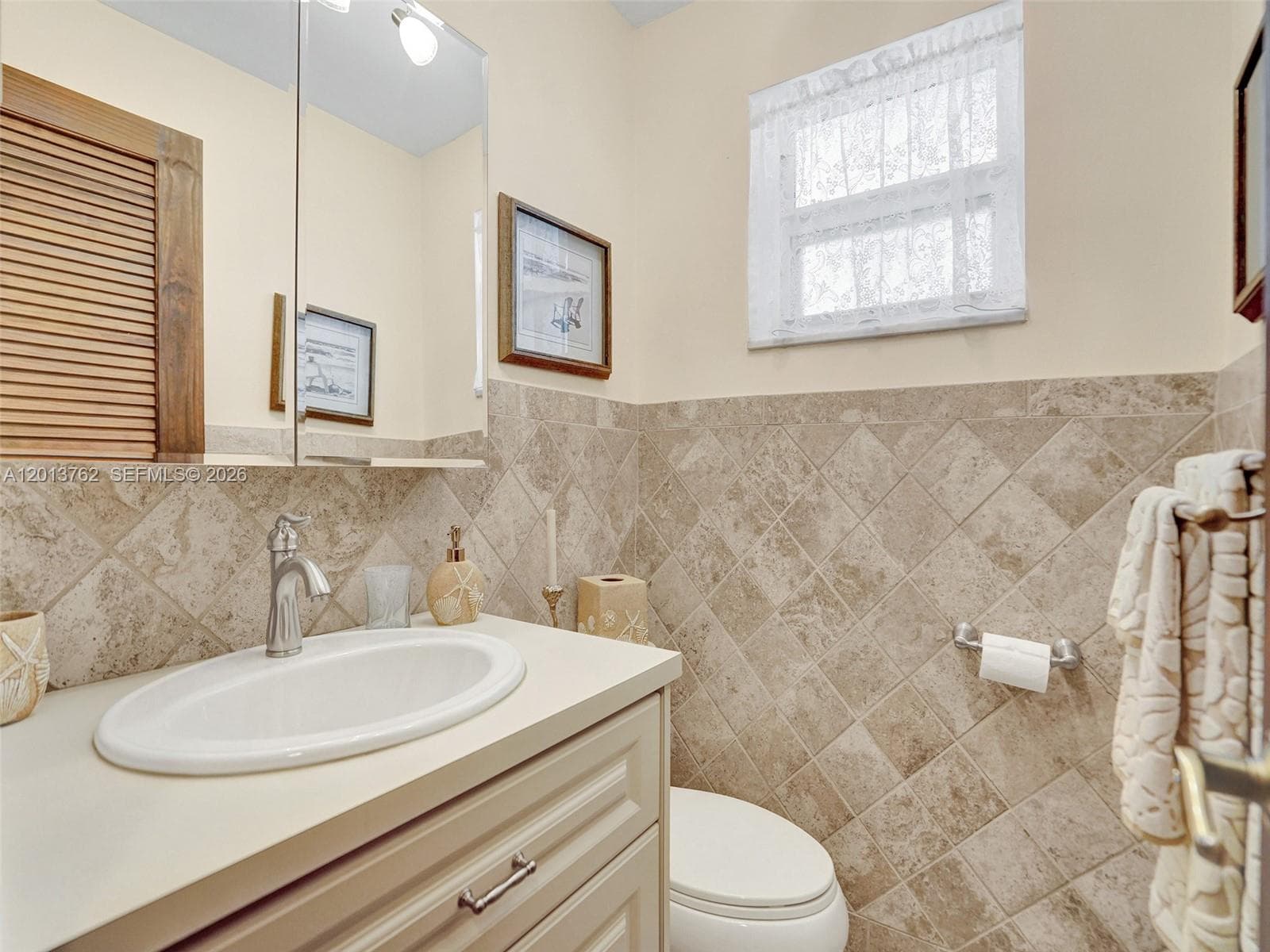 2600 Diana Dr 105 photo 10