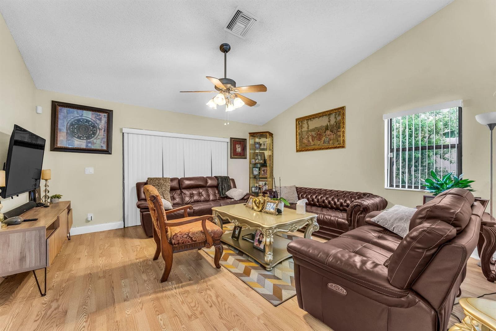 143 W Tara Lakes Dr Drive W photo 22