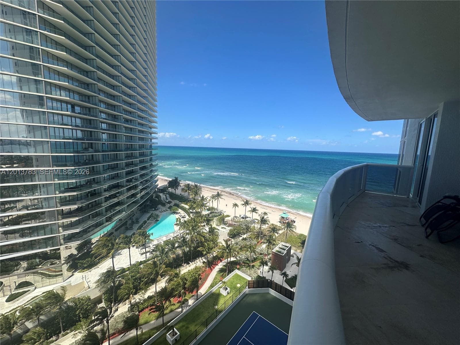 18911 Collins Ave 1602 photo 2