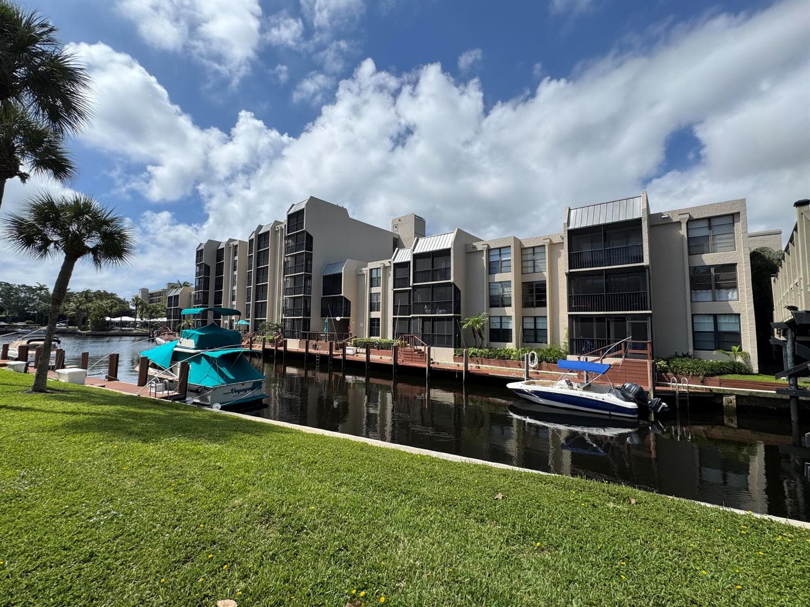 6 Royal Palm Way 202 photo 4