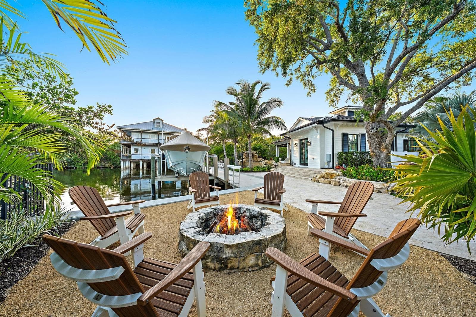 942 Pompano Drive 2