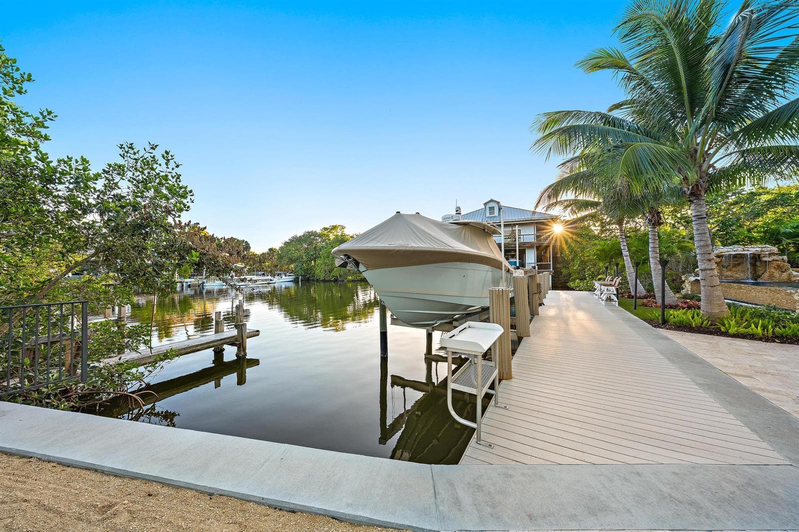 942 Pompano Drive 3