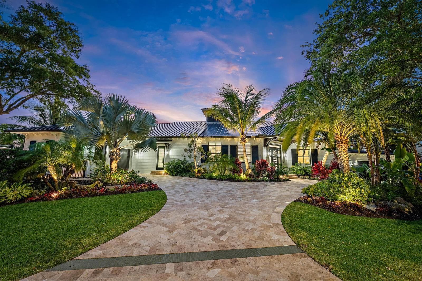 942 Pompano Drive 1