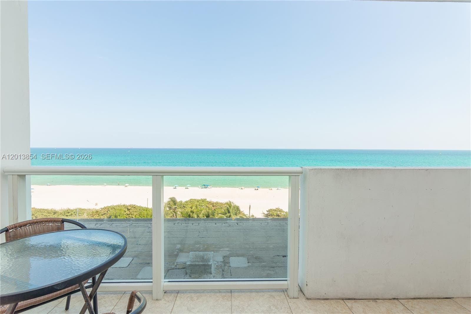 5445 Collins Ave 627 photo 3