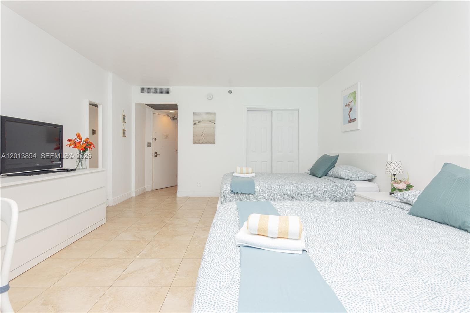 5445 Collins Ave 627 photo 11