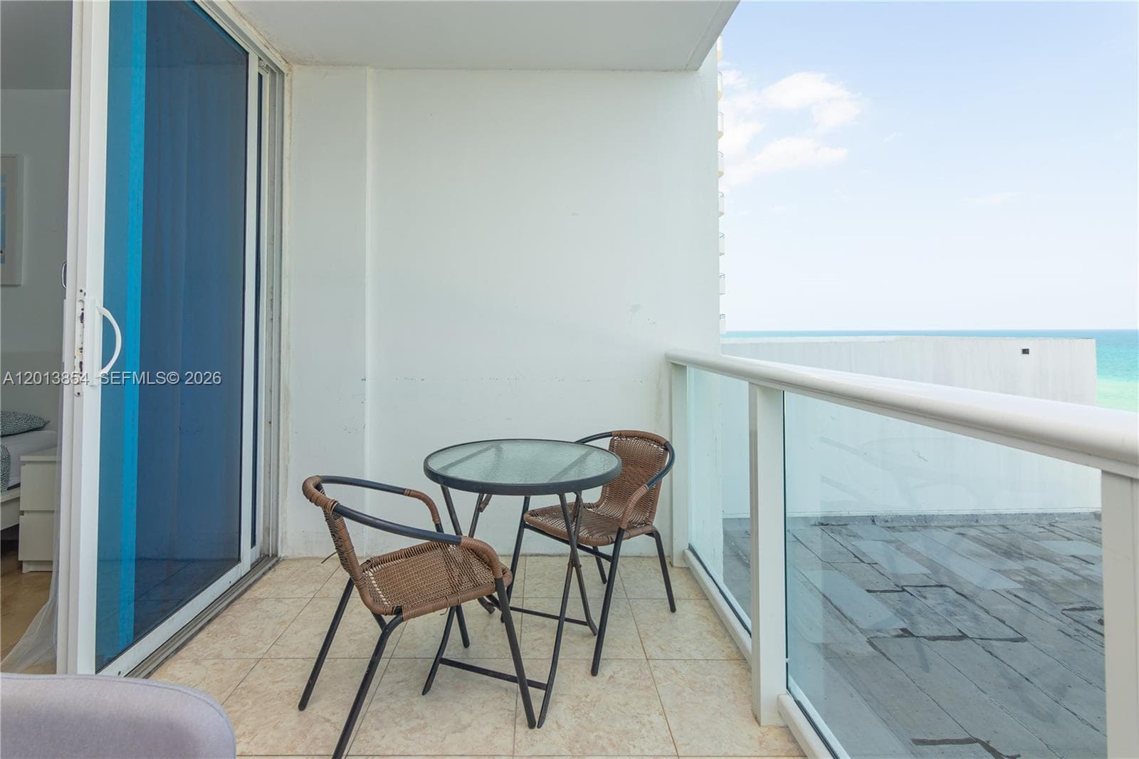 5445 Collins Ave 627 photo 4