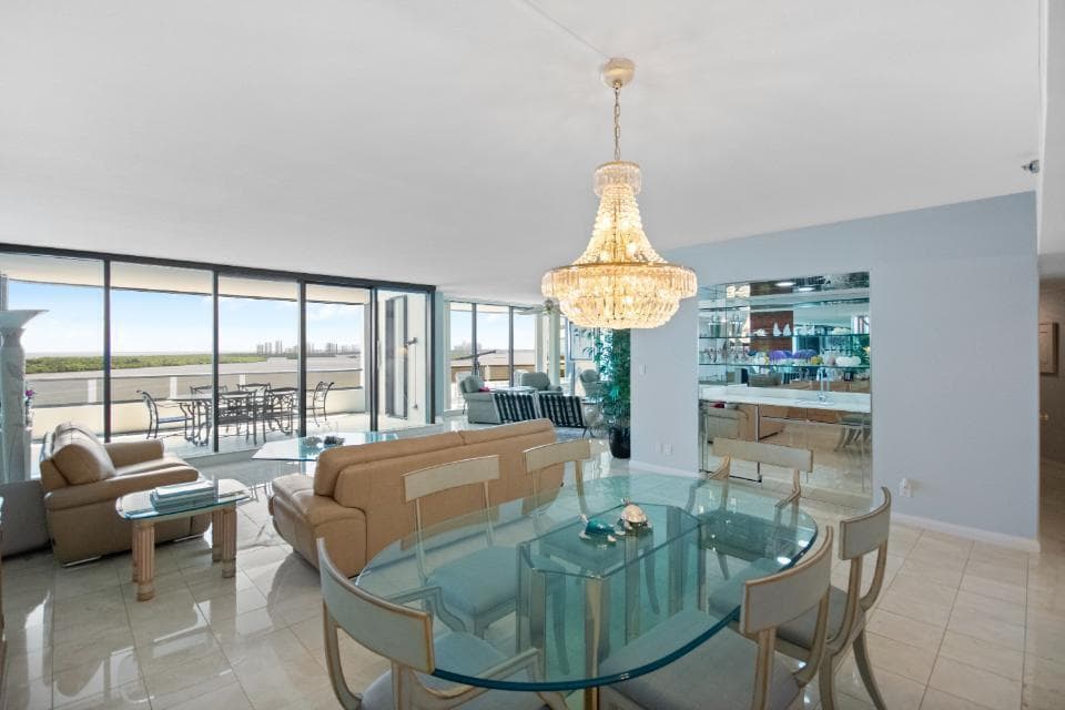 100 Lakeshore Drive 957 photo 11